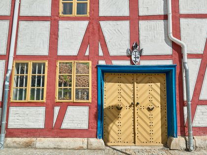 Fachwerkhaus mit gelber Tür